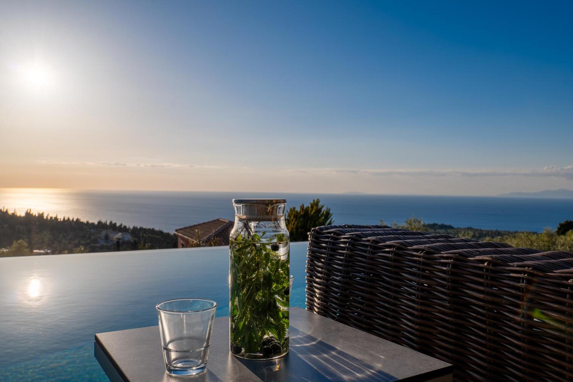 Artblue Villas ซูกาเลดส์ ภายนอก รูปภาพ